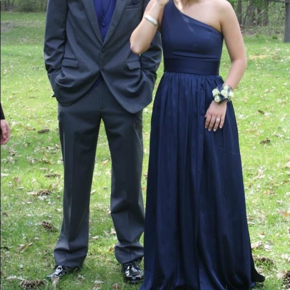 Navy blue prom dress! fits size  2-4